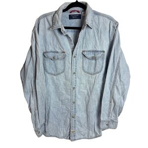 Levi Strauss Signature Light Wash Denim Button Down Shirt Size M